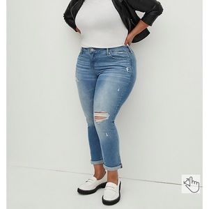 Torrid Size 18T Light Washed Distressed Ripped Jeans